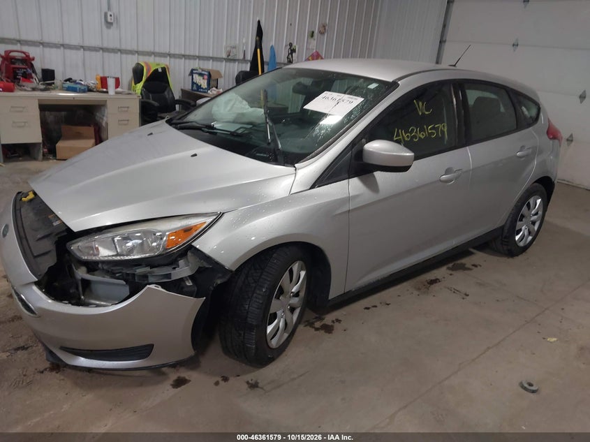 Vin: 1fadp3k28jl242957, lot: 46861858, ford focus se 20182