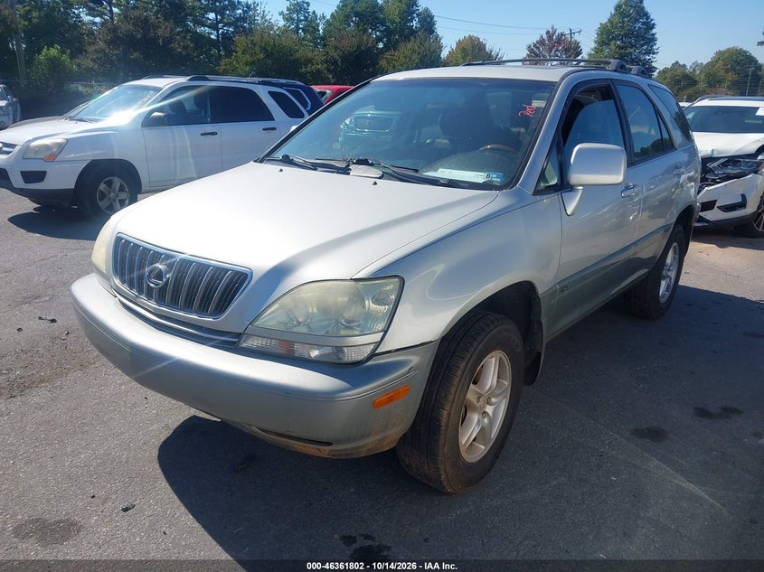 2003 Lexus Rx 300, Normal Wear & Tear, IAAI, VIN JTJHF10U030313495 — photo 2