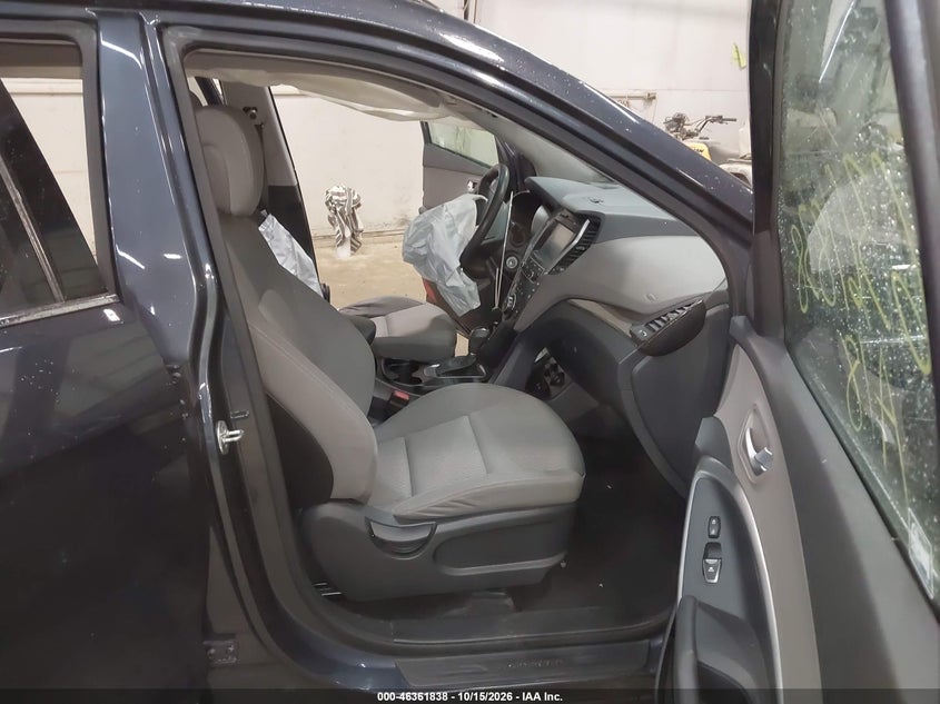 2018 HYUNDAI SANTA FE SE · Фото 5