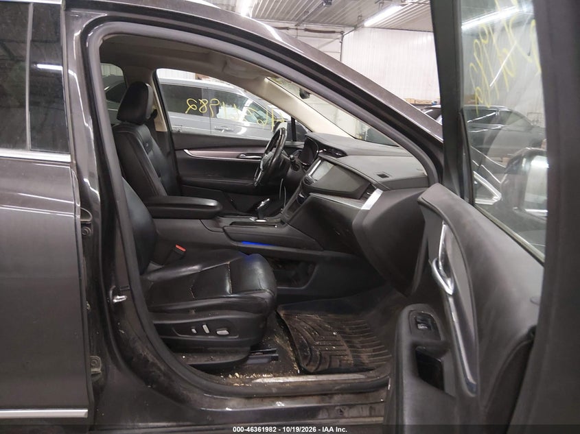 CADILLAC XT5 - zdjęcie 5