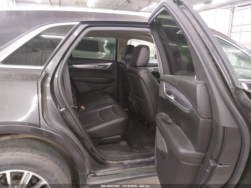 CADILLAC XT5 - zdjęcie 8