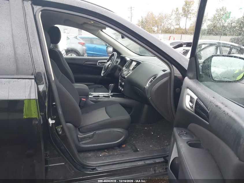2017 NISSAN PATHFINDER SV · Фото 5