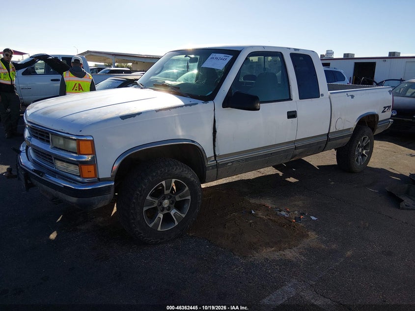 1998 Chevrolet K1500 Fleetside, Обычный износ, IAAI, VIN 2GCEK19R6W1158573 — фото 2