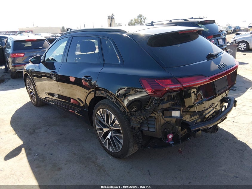 Vin: wa15aage7rb055440, lot: 46862756, audi q8 e-tron premium plus quattro 20243