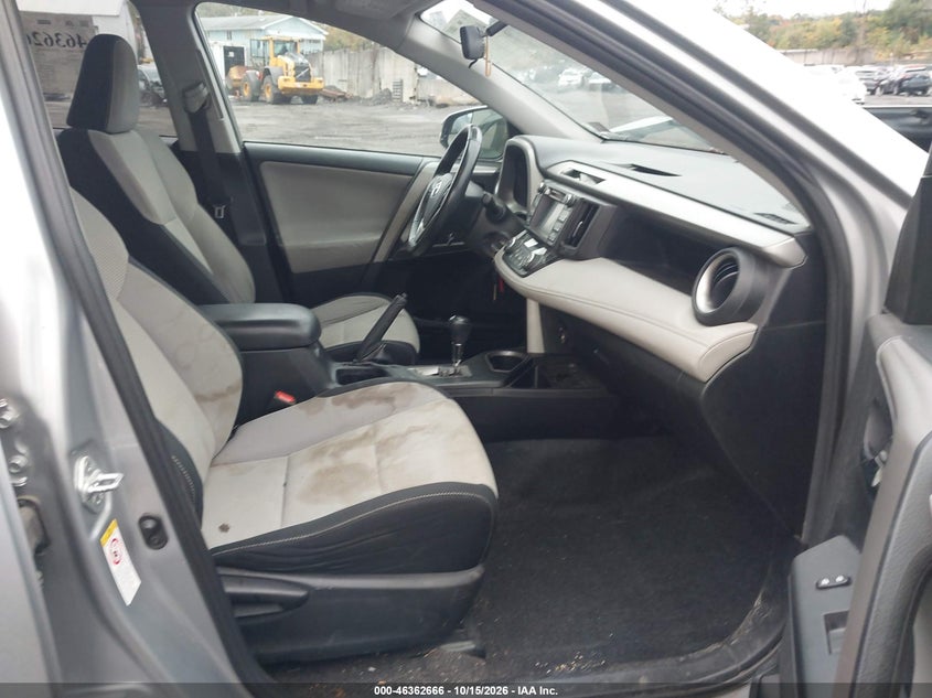 TOYOTA RAV4 - zdjęcie 5