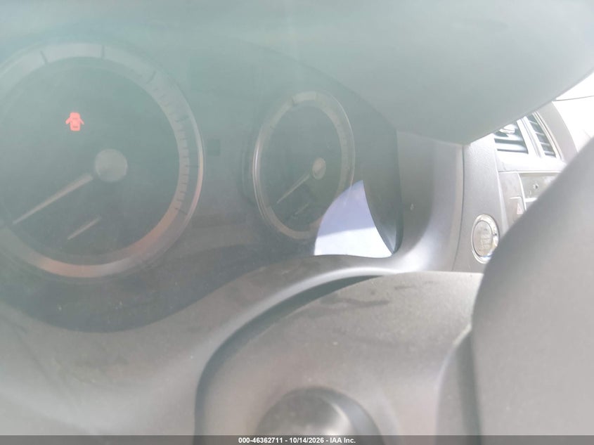2010 LEXUS ES 350 · Photo 7