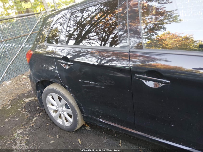 2012 MITSUBISHI OUTLANDER SPORT SE · Фото 6