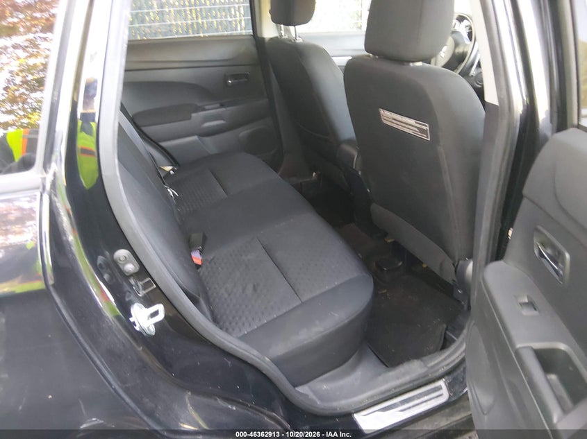 2012 MITSUBISHI OUTLANDER SPORT SE · Фото 8