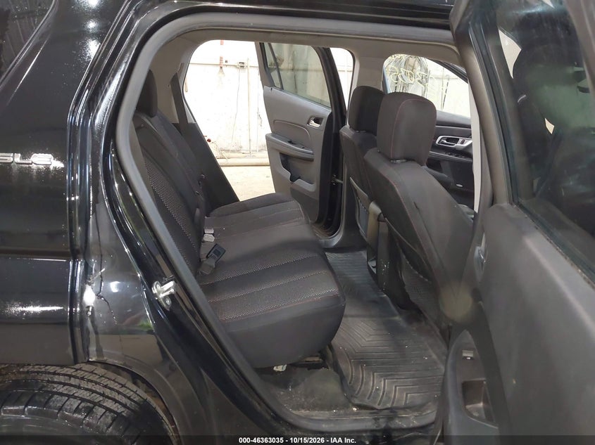 2015 GMC TERRAIN SLE-2 · Photo 8