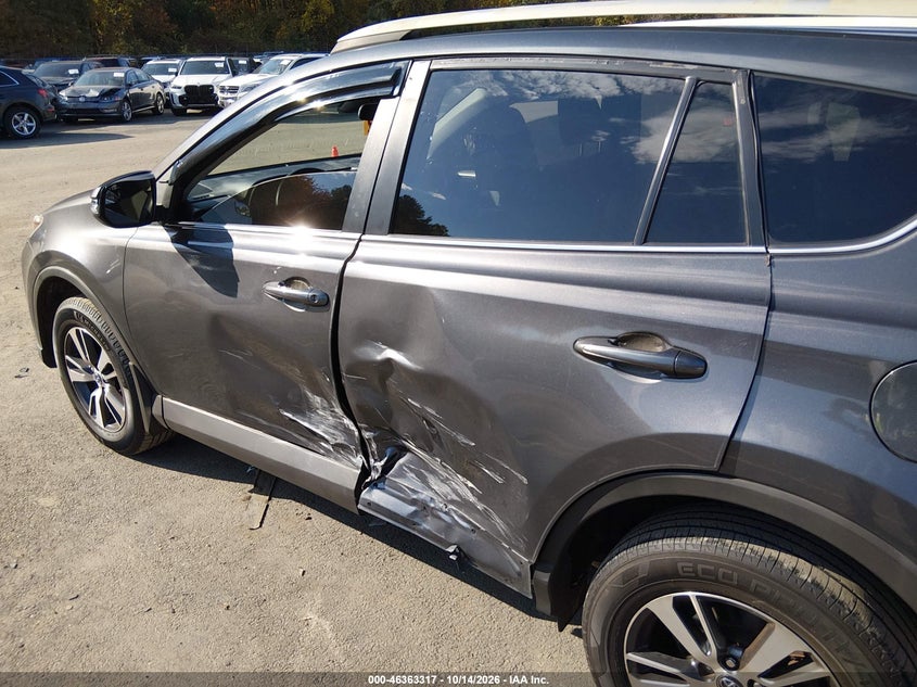 TOYOTA RAV4 - zdjęcie 18