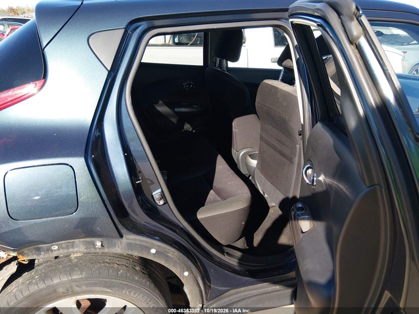 NISSAN JUKE 2012 VIN JN8AF5MV6CT112993