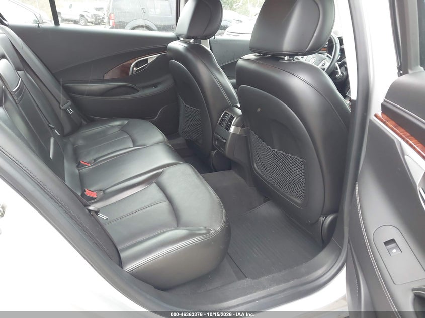 2010 BUICK LACROSSE CXL · Фото 8