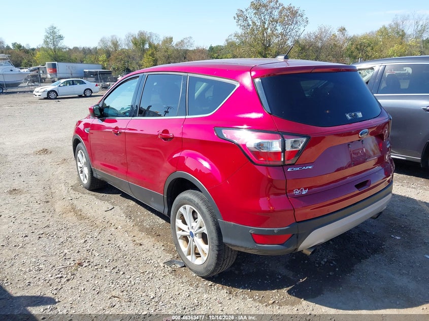 Vin: 1fmcu9gd6huc71191, lot: 46863781, ford escape se 20173