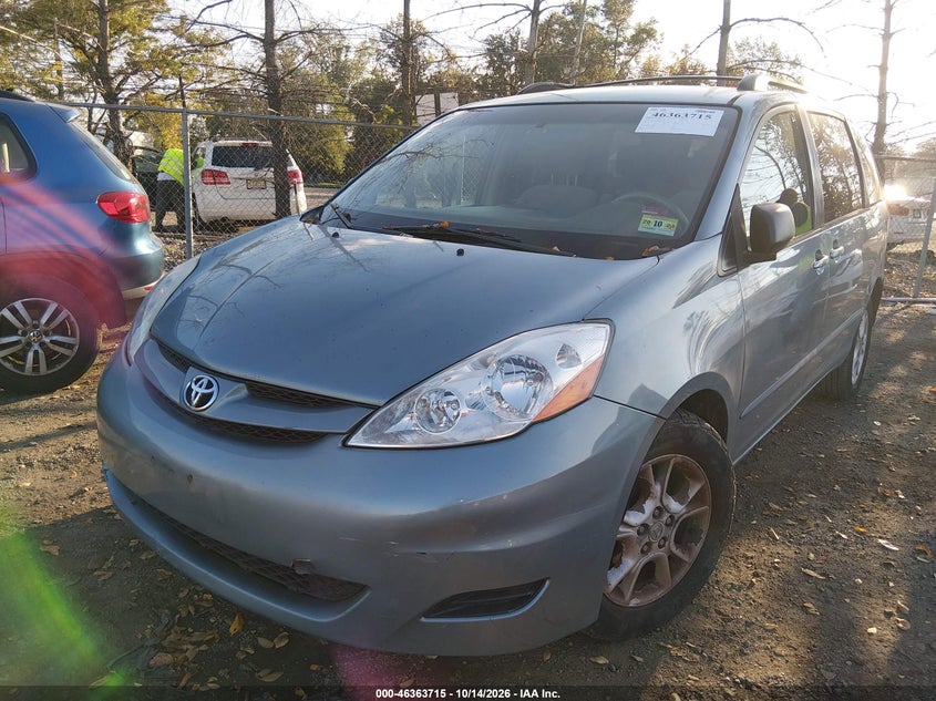 2006 Toyota Sienna Le, Normal Wear & Tear, IAAI, VIN 5TDBA23C26S072007 — photo 2