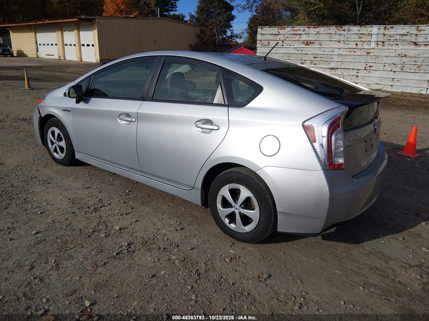 Vin: jtdkn3du7f0462699, lot: 46864105, toyota prius two 20153