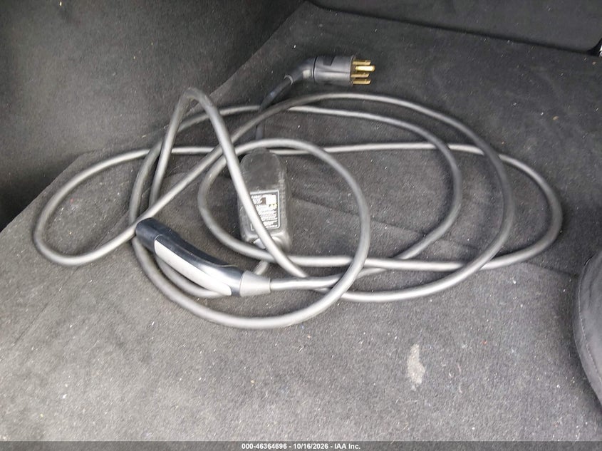 TESLA MODEL S 2015 VIN 5YJSA1E17FF114438