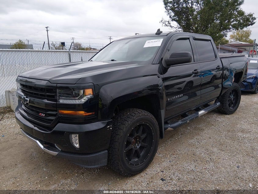 2018 Chevrolet Silverado 1500 2Lt, По кругу, IAAI, VIN 3GCUKREC0JG370929 — фото 2