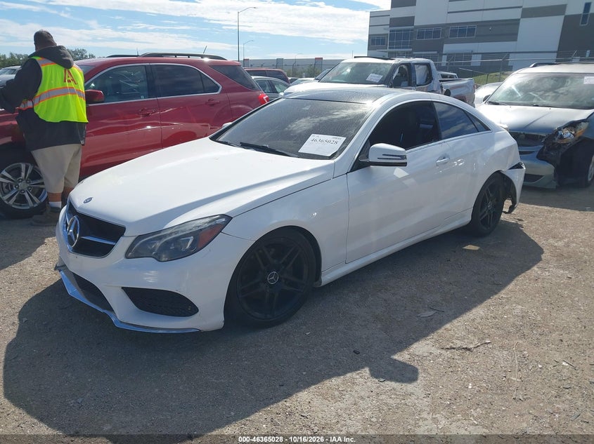2016 Mercedes-Benz E 400, Rear, IAAI, VIN WDDKJ6FB4GF336717 — photo 2