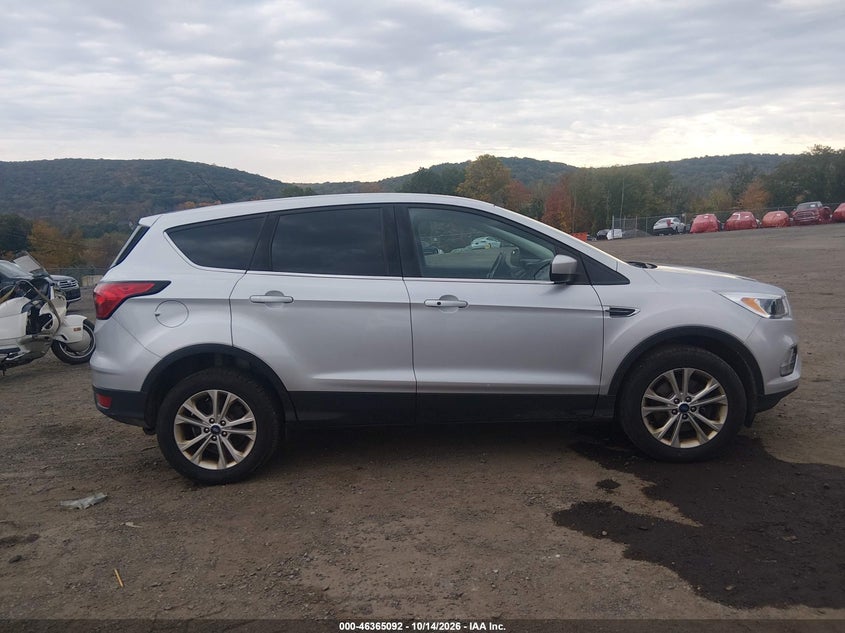 2019 FORD ESCAPE SE · Фото 13