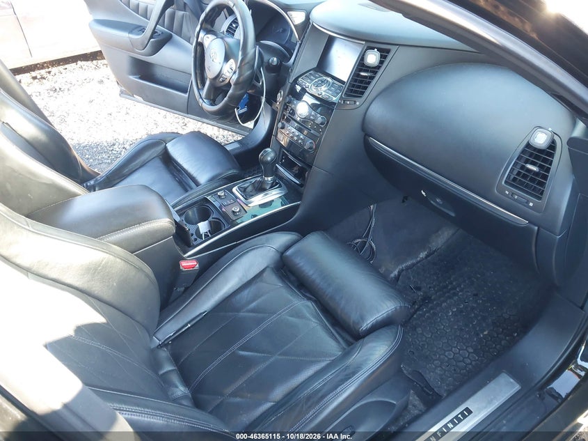 2015 INFINITI QX70 · Фото 5