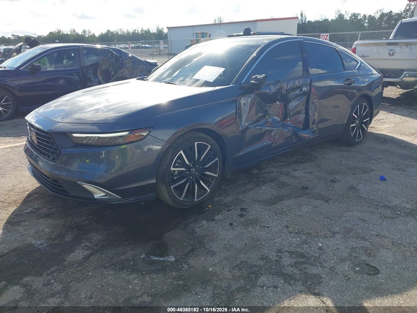 2024 Honda Accord Hybrid Touring, Левый бок, IAAI, VIN 1HGCY2F86RA076233 — фото 2
