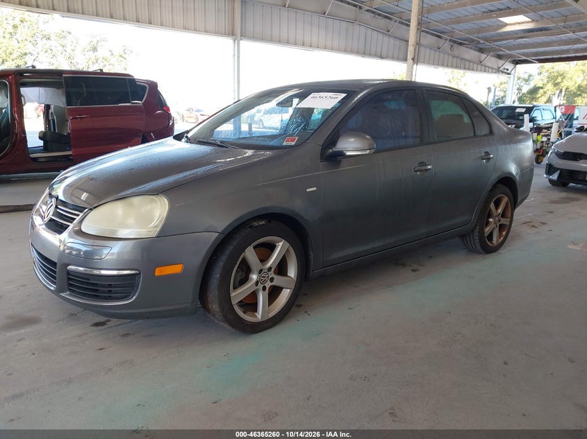 2008 Volkswagen Jetta Wolfsburg Edition, Пошкодження двигуна, IAAI, VIN 3VWRJ71K48M138210 — фото 2
