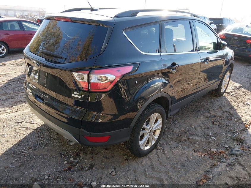 Vin: 1fmcu0gdxhue70336, lot: 46865675, ford escape se 20174