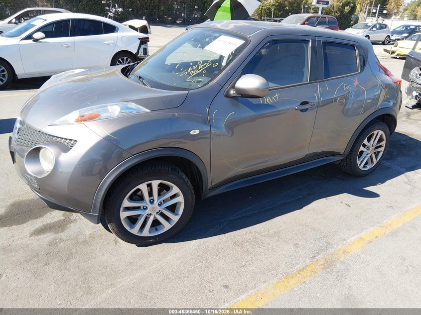 2013 Nissan Juke Sv, Вандализм, IAAI, VIN JN8AF5MR5DT205086 — фото 2