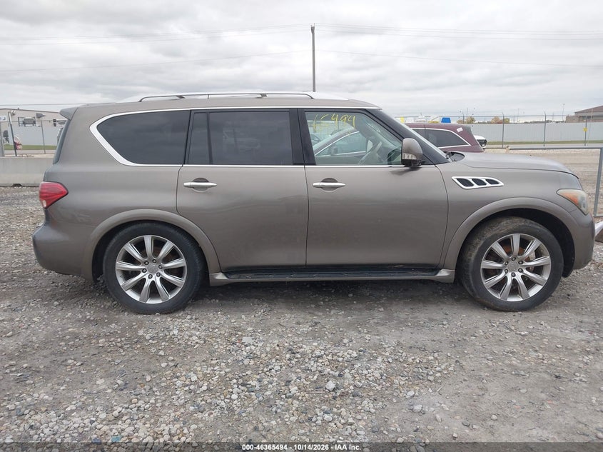 2013 INFINITI QX56 · Фото 13