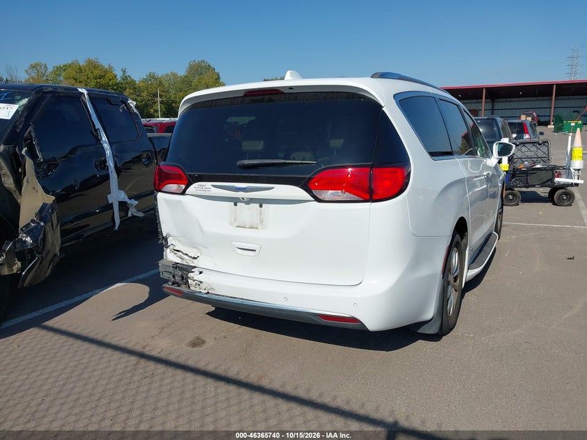 CHRYSLER PACIFICA - zdjęcie 16