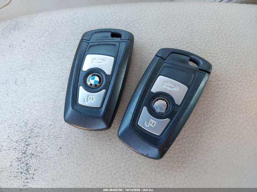 2013 BMW 328I XDRIVE · Фото 11