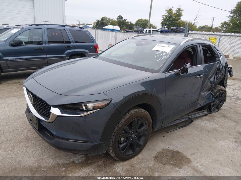 2025 Mazda Cx-30 2.5 S Carbon Edition, Левый зад, IAAI, VIN 3MVDMBCM4SM818085 — фото 2