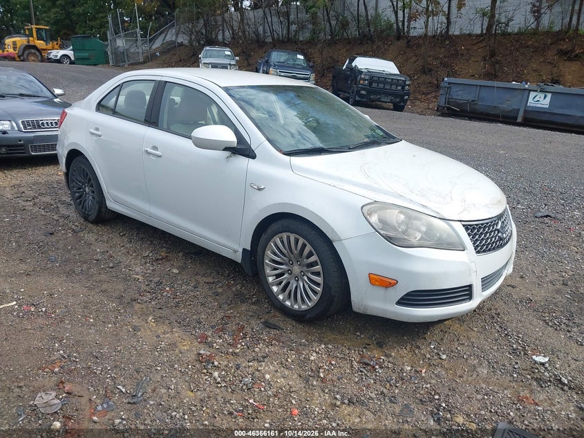 2012 SUZUKI KIZASHI SE