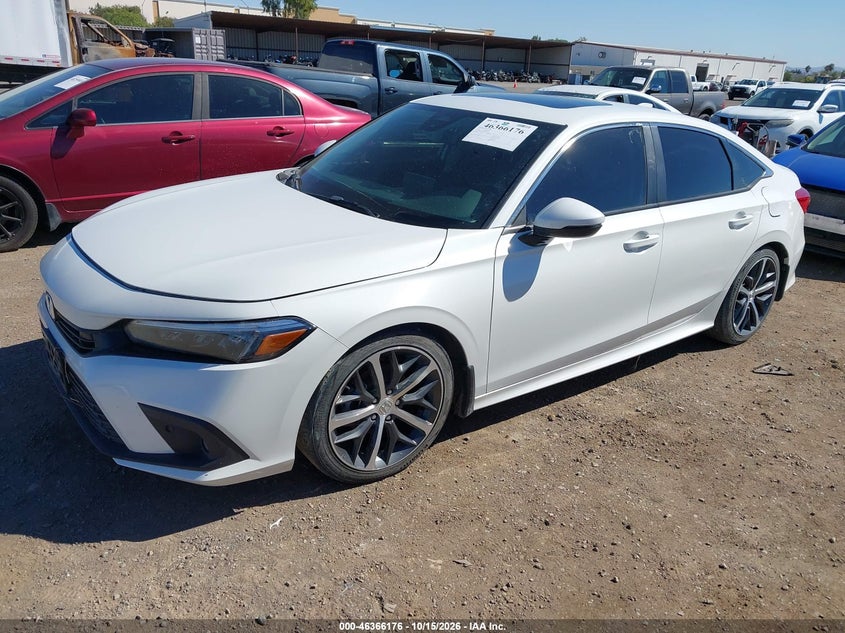 2024 Honda Civic Touring, Flood, IAAI, VIN 2HGFE1F92RH334872 — photo 2