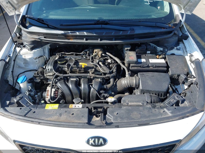 2017 KIA FORTE LX · Photo 10