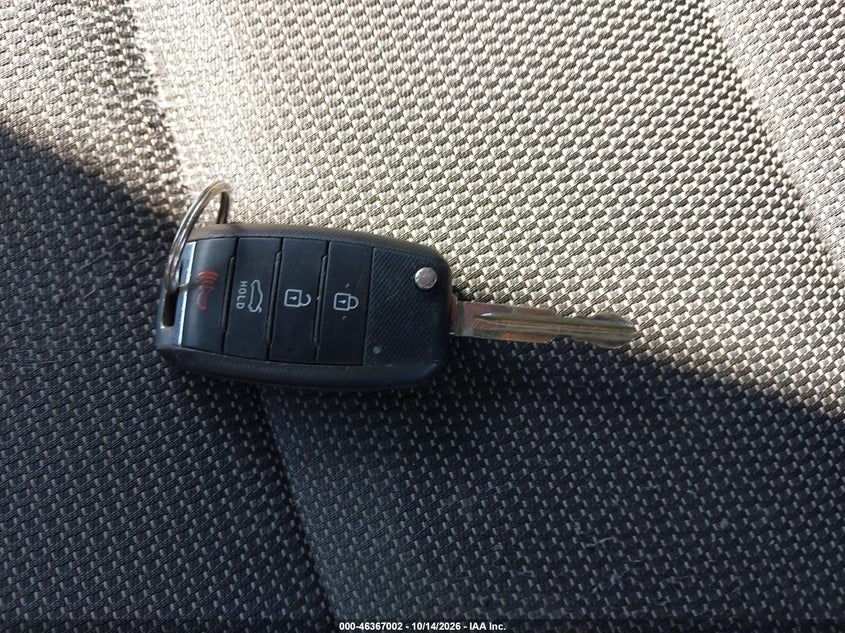 2017 KIA FORTE LX · Photo 11
