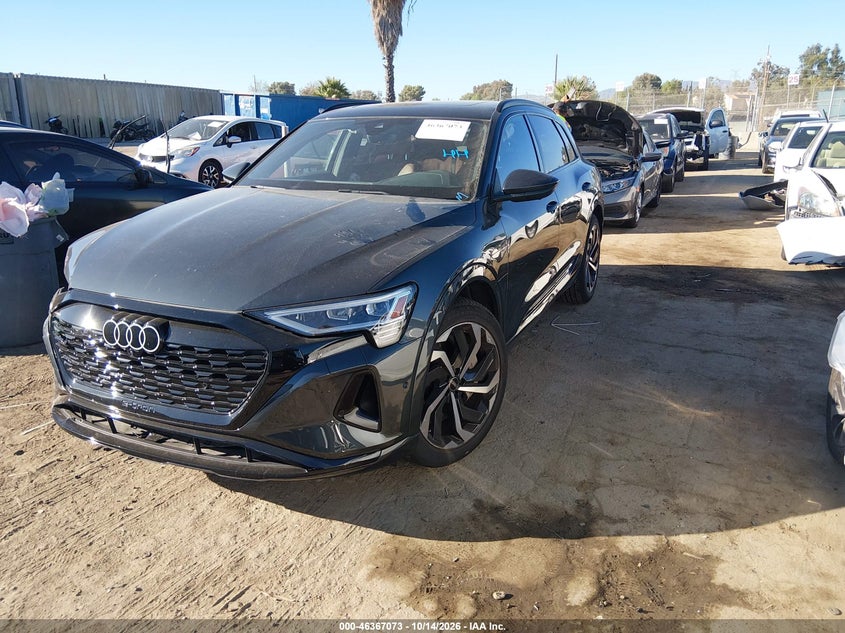 Vin: wa15aage8rb062798, lot: 46867401, audi q8 e-tron premium plus quattro 20242