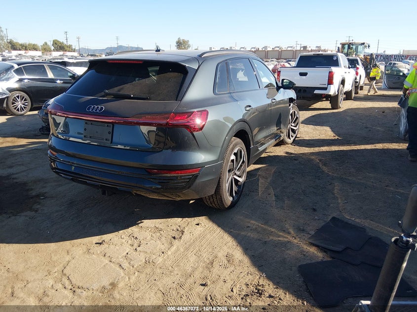 Vin: wa15aage8rb062798, lot: 46867401, audi q8 e-tron premium plus quattro 20244