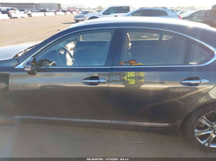 2010 LEXUS LS 460 · Photo 14