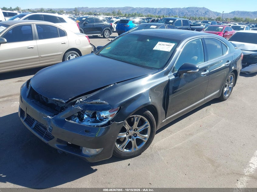 2010 LEXUS LS 460 · Photo 2