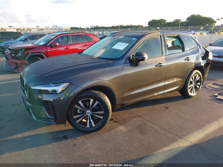 Vin: yv4l12rk2r1928777, lot: 46868052, volvo xc60 b5 core dark theme 20242