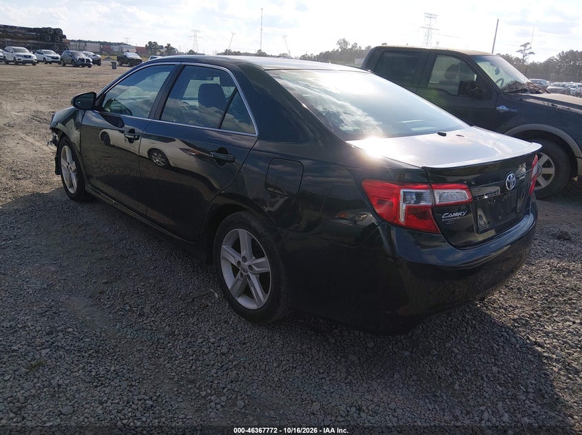 Vin: 4t1bf1fk9eu305384, lot: 46868105, toyota camry se 20143