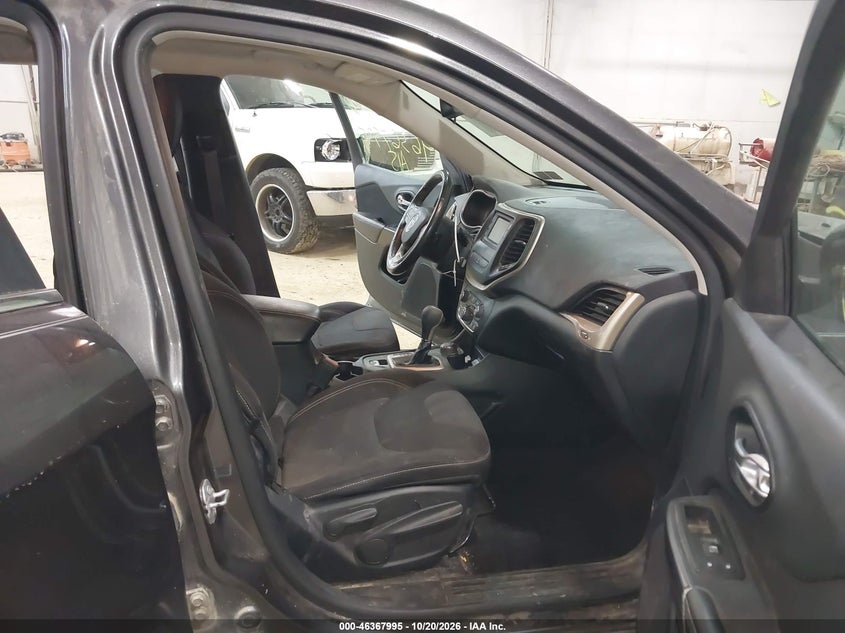 2015 JEEP CHEROKEE LATITUDE · Фото 5