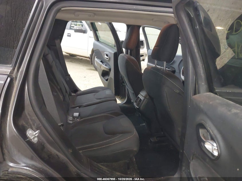 2015 JEEP CHEROKEE LATITUDE · Фото 8