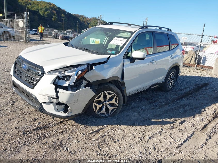 Vin: jf2skaec5nh447705, lot: 46868407, subaru forester premium 20222