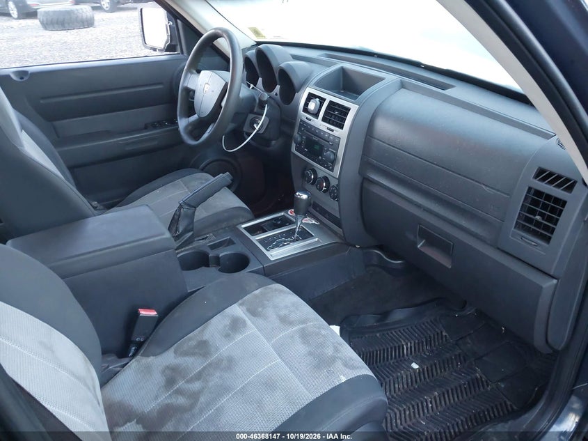 2008 DODGE NITRO SXT · Photo 5