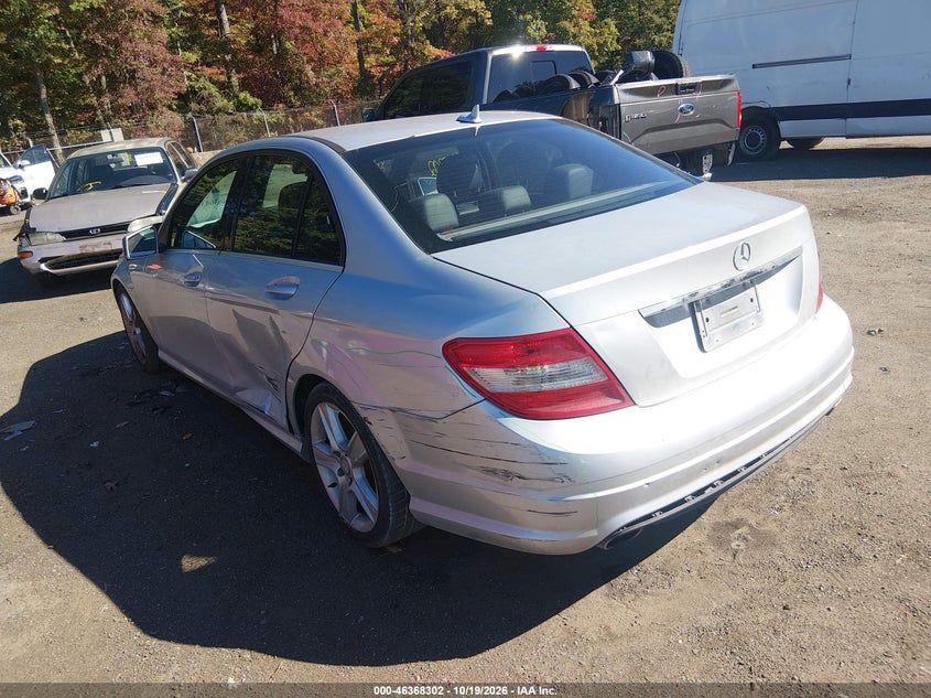 MERCEDES-BENZ C 300 2010 VIN WDDGF8BB1AF407159