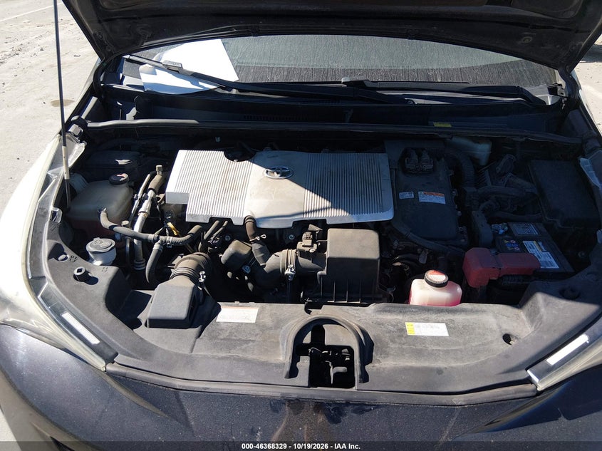 TOYOTA PRIUS - zdjęcie 10