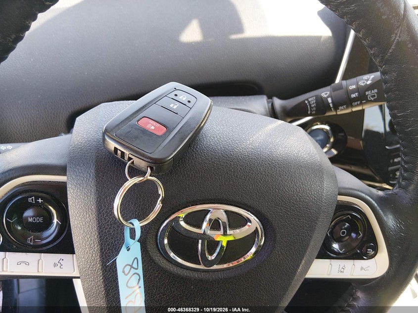 TOYOTA PRIUS - zdjęcie 11