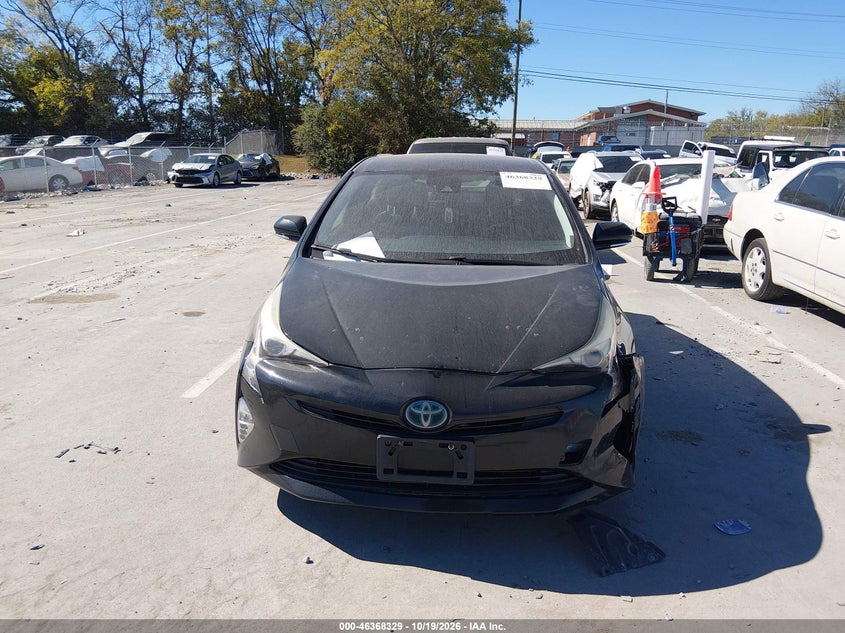 TOYOTA PRIUS - zdjęcie 12